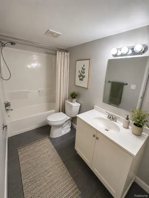 5680 Pardee Avenue #5