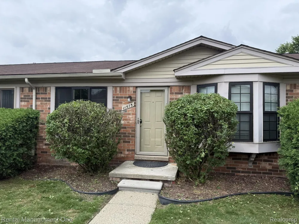 11575 Lynhurst Drive Washington Township, MI 48094