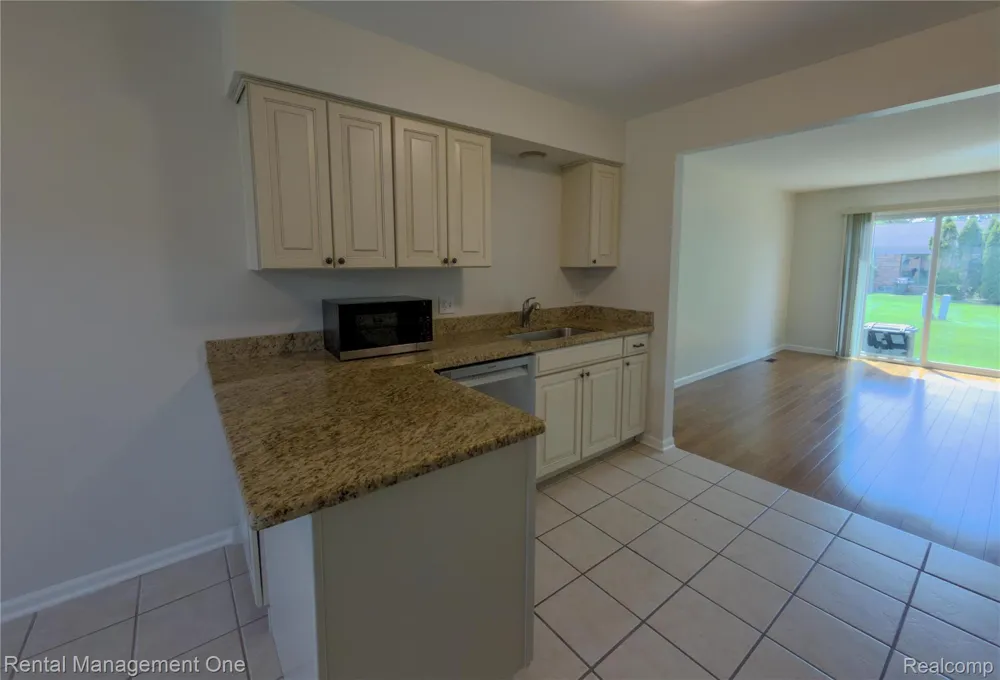 11575 Lynhurst Drive Washington Township, MI 48094