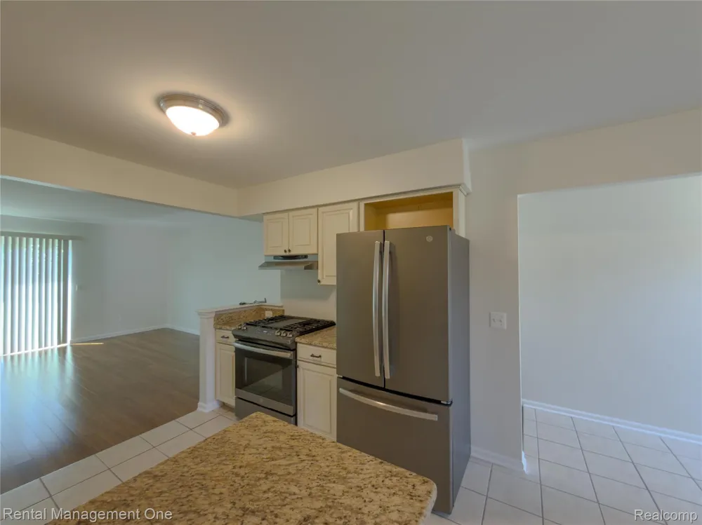 11575 Lynhurst Drive Washington Township, MI 48094