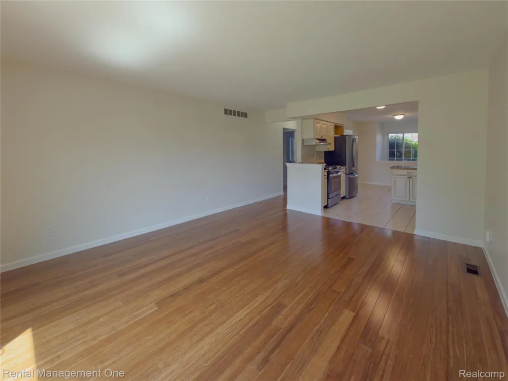 11575 Lynhurst Drive Washington Township, MI 48094
