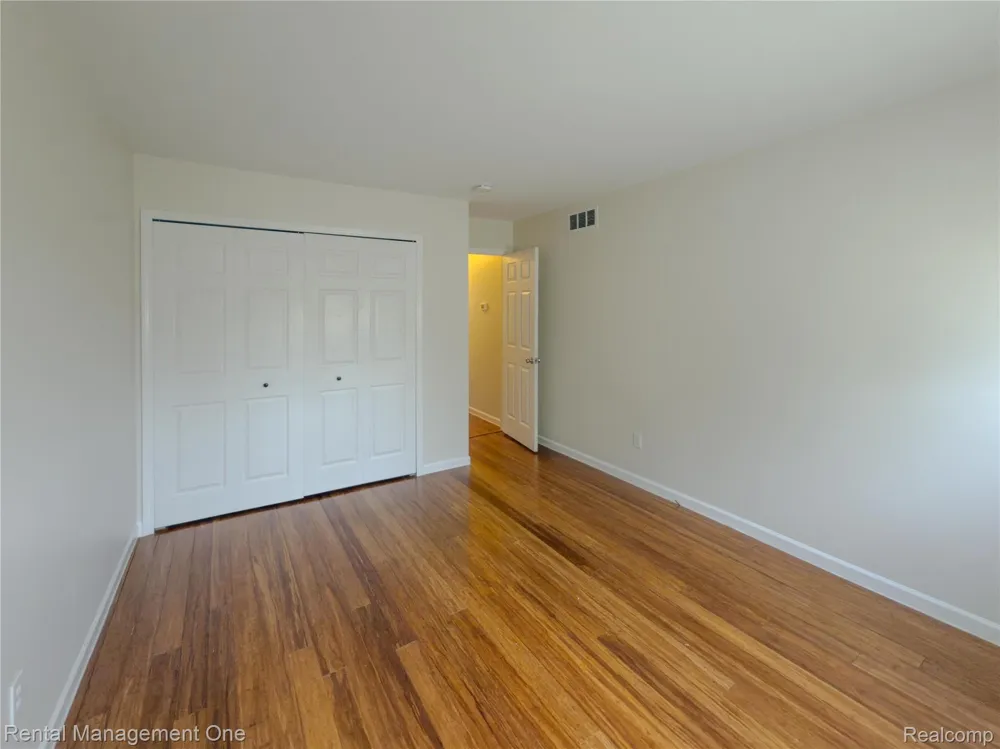 11575 Lynhurst Drive Washington Township, MI 48094