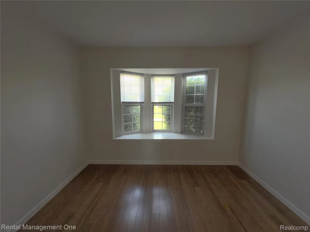 11575 Lynhurst Drive Washington Township, MI 48094
