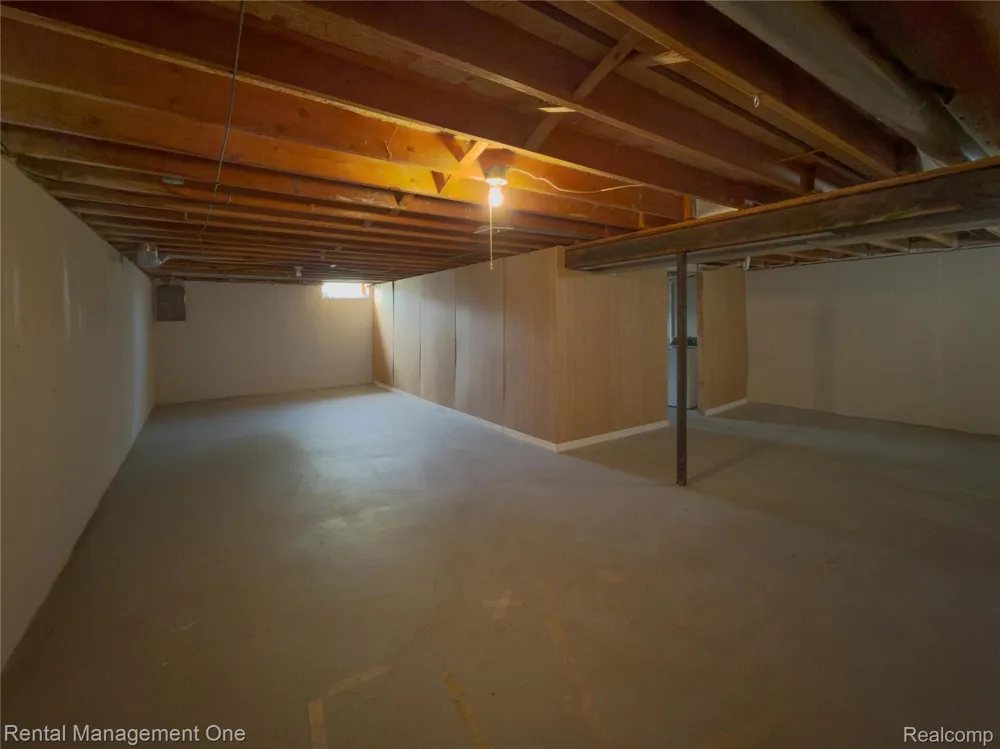 11575 Lynhurst Drive Washington Township, MI 48094