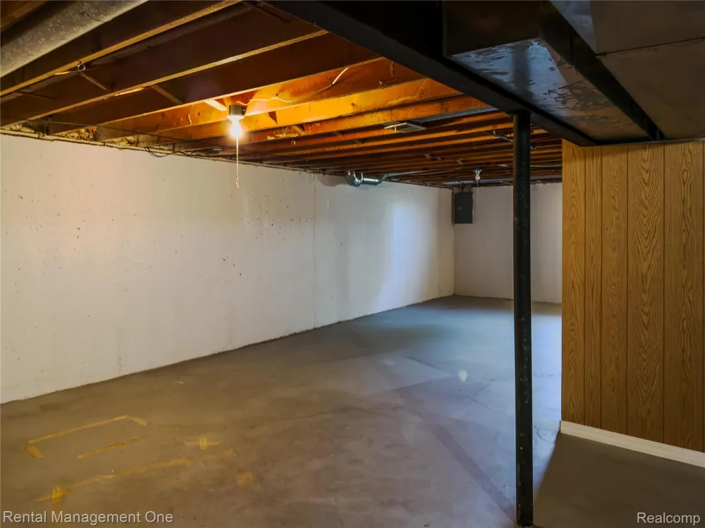 11575 Lynhurst Drive Washington Township, MI 48094