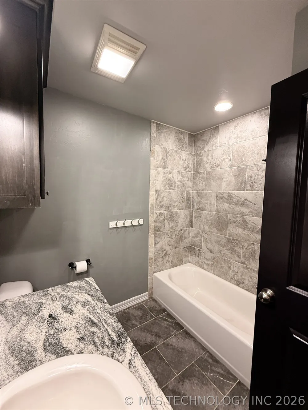 2807 Falling Leaves Drive Weatherford, OK 73096