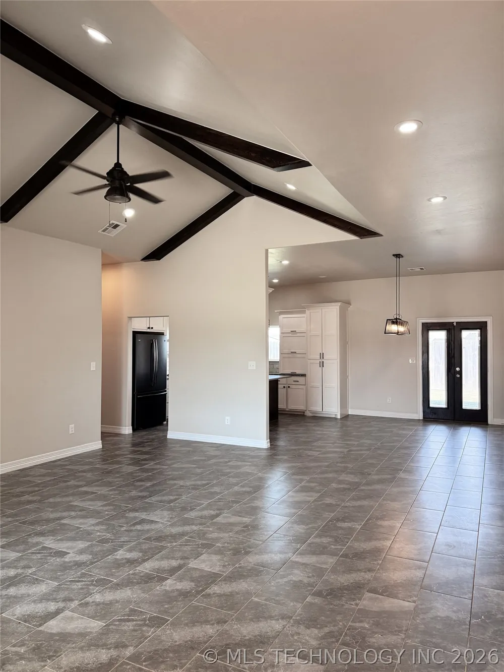 2807 Falling Leaves Drive Weatherford, OK 73096