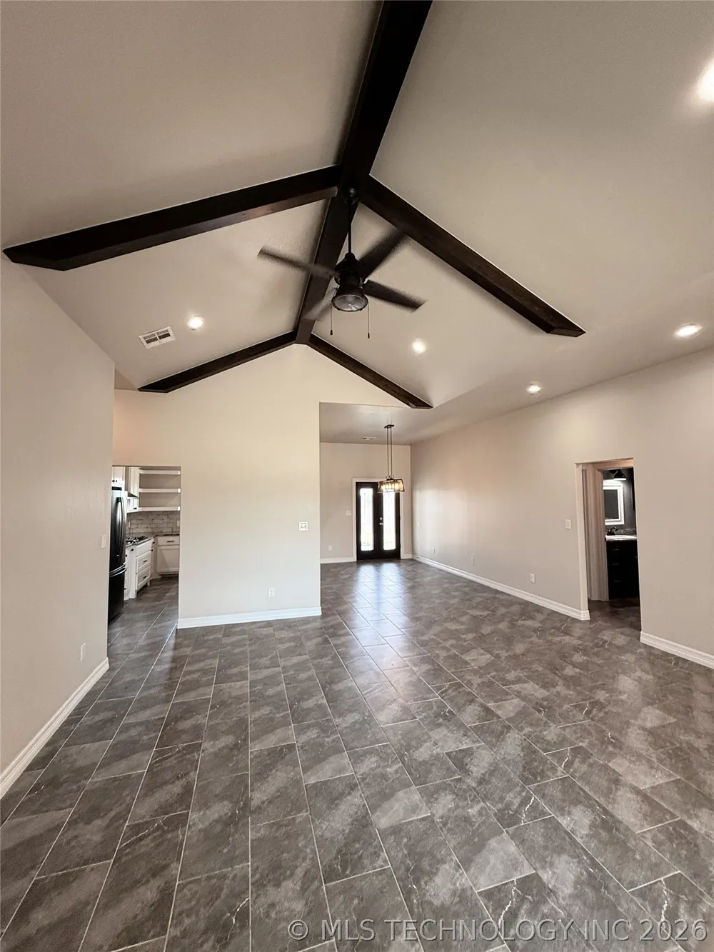 2807 Falling Leaves Drive Weatherford, OK 73096