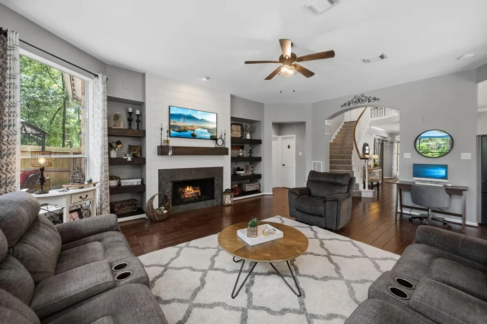 3218 S Woodstream Way Kingwood, TX 77345