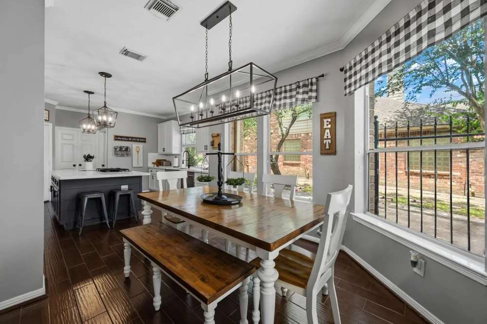 3218 S Woodstream Way Kingwood, TX 77345