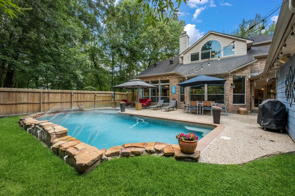 3218 S Woodstream Way Kingwood, TX 77345