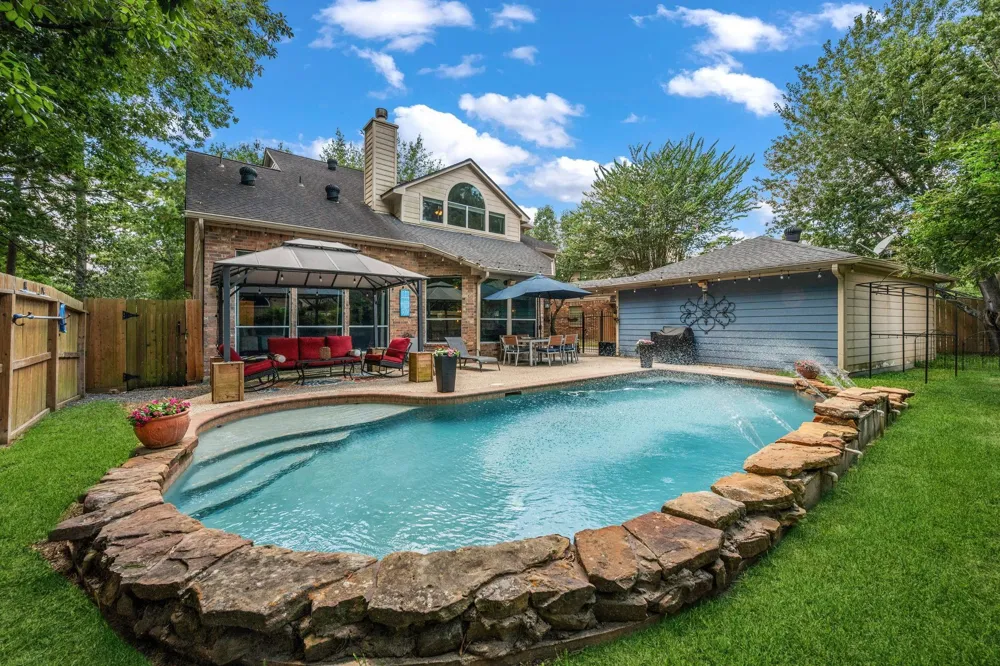 3218 S Woodstream Way Kingwood, TX 77345