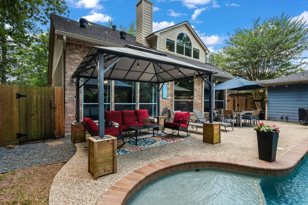 3218 S Woodstream Way Kingwood, TX 77345