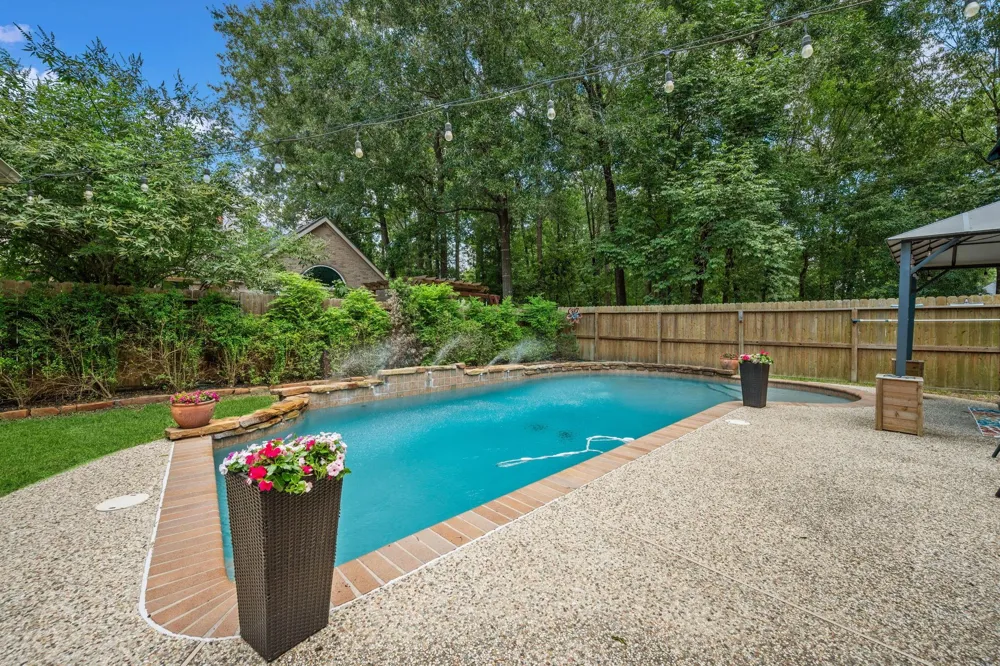 3218 S Woodstream Way Kingwood, TX 77345