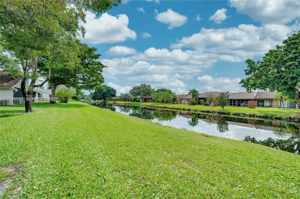 7924 NW 10th St Plantation, FL 33322