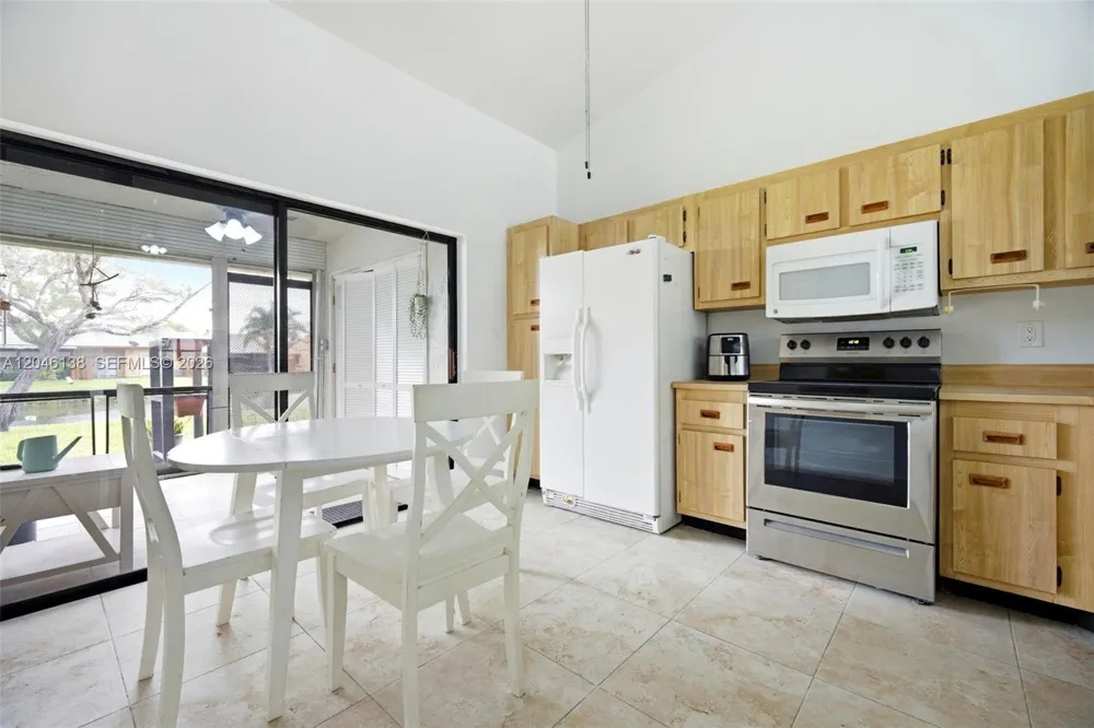 7924 NW 10th St Plantation, FL 33322