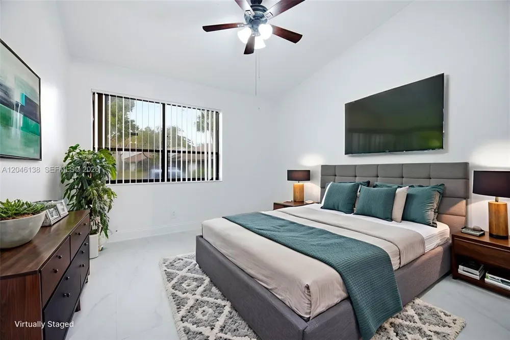 7924 NW 10th St Plantation, FL 33322