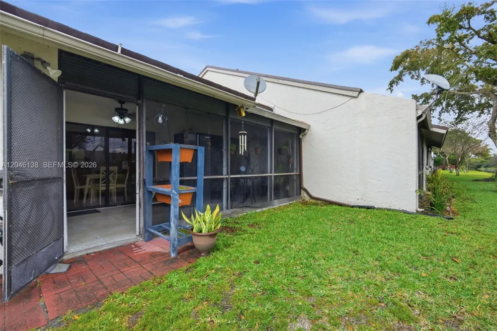 7924 NW 10th St Plantation, FL 33322