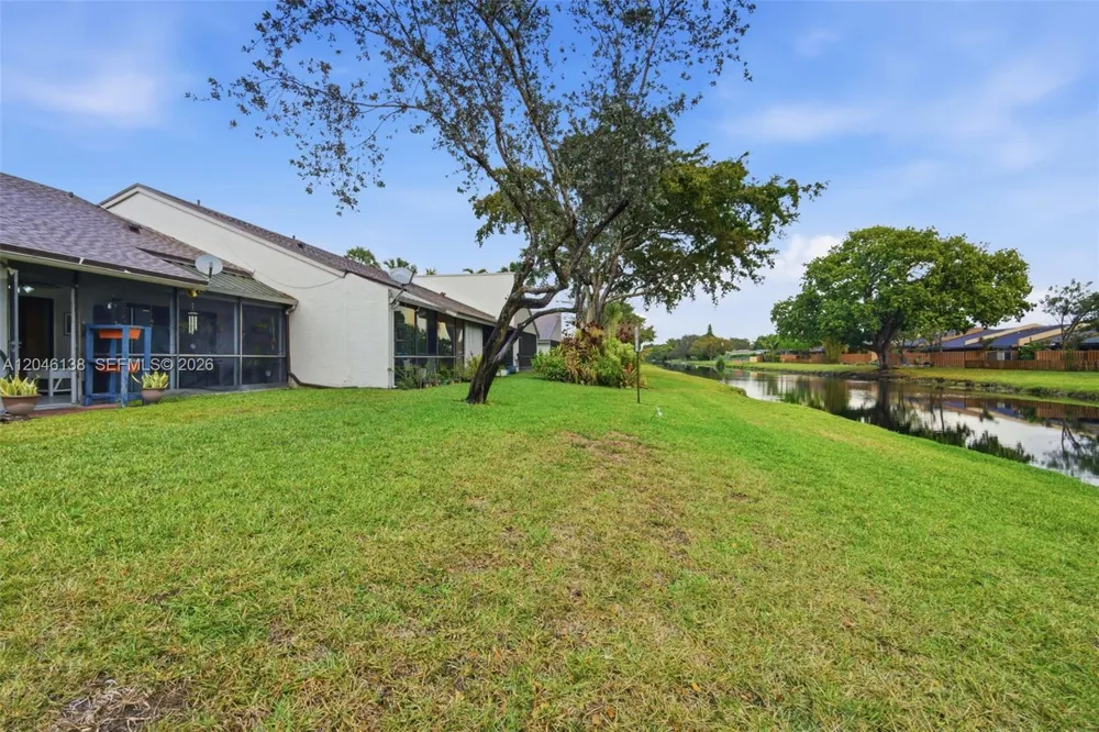 7924 NW 10th St Plantation, FL 33322