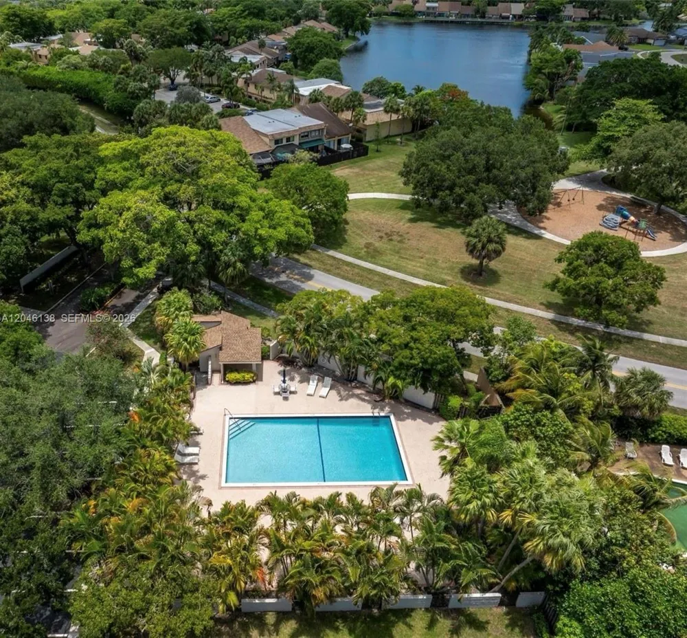 7924 NW 10th St Plantation, FL 33322