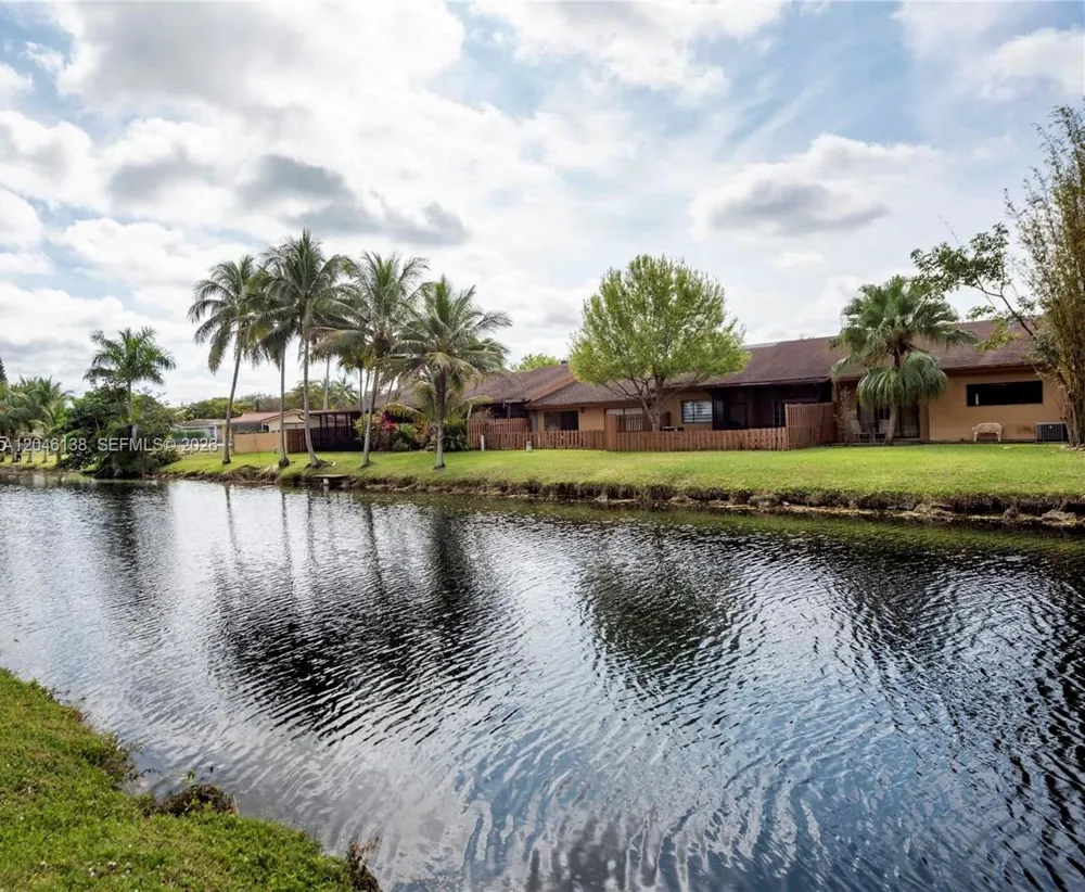 7924 NW 10th St Plantation, FL 33322