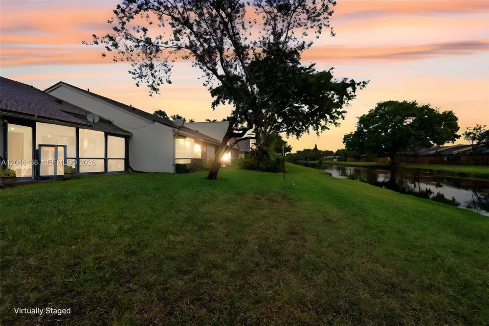 7924 NW 10th St Plantation, FL 33322