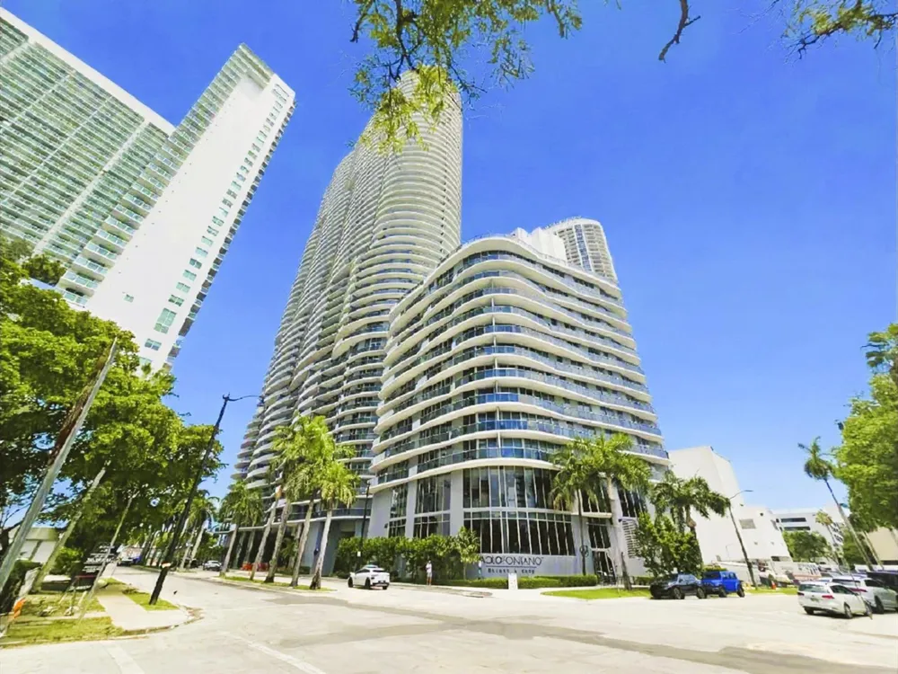 488 NE 18th Street #Apt 3508 Miami, FL 33132