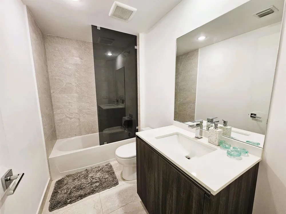 488 NE 18th Street #Apt 3508 Miami, FL 33132