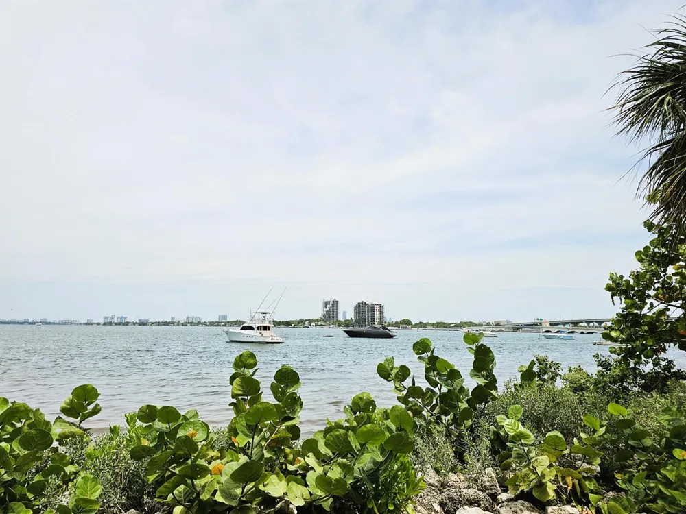 488 NE 18th Street #Apt 3508 Miami, FL 33132