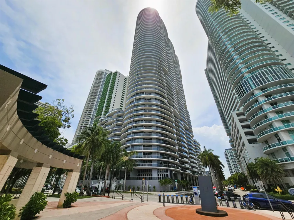 488 NE 18th Street #Apt 3508 Miami, FL 33132