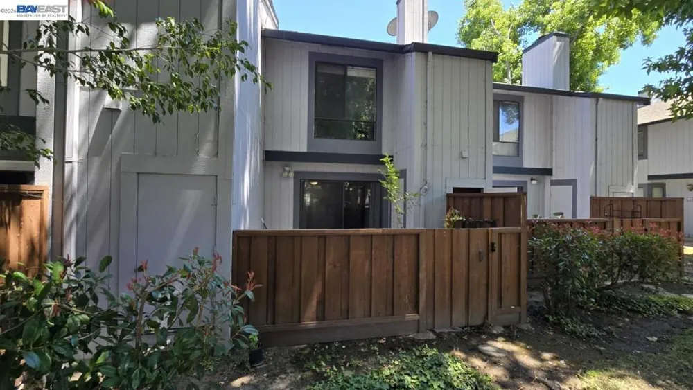 6125 Thornton Ave Newark, CA 94560