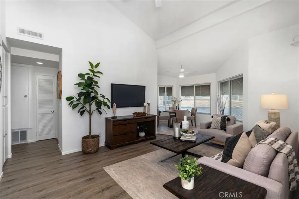 7129 Cerritos Avenue #7 Stanton, CA 90680
