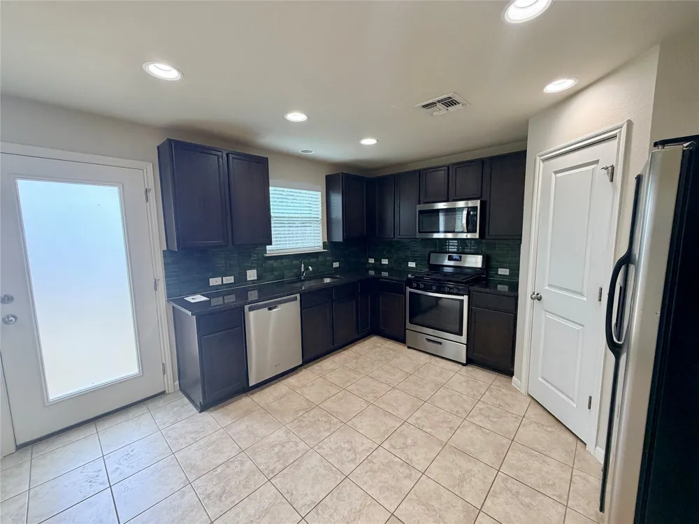 1010 Sand Post Place San Marcos, TX 78666