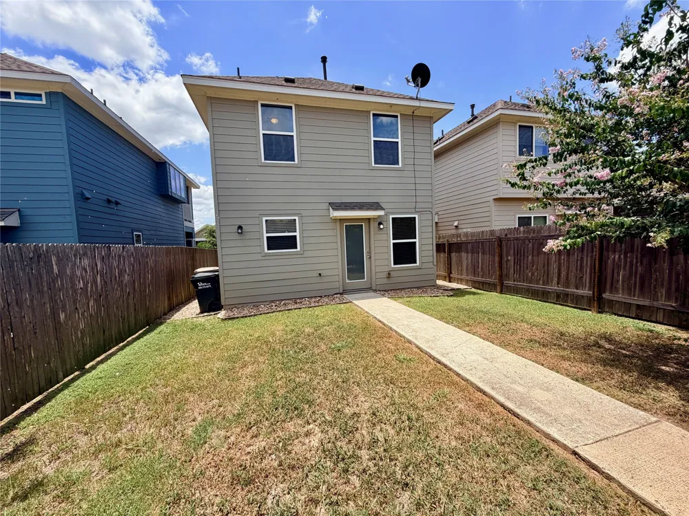 1010 Sand Post Place San Marcos, TX 78666