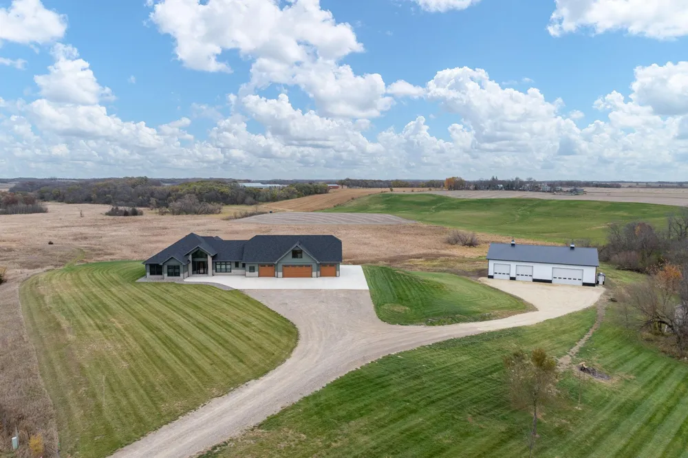 4051 Clearwater Trail Lonsdale, MN 55046