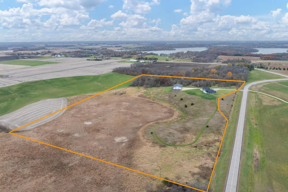4051 Clearwater Trail Lonsdale, MN 55046