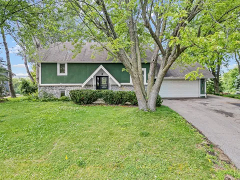 8955 Hilltop Drive