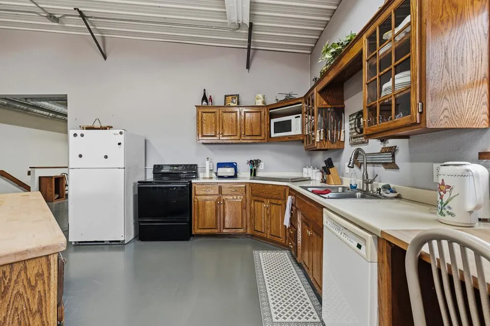 18187 State Highway 19 Vesta, MN 56292