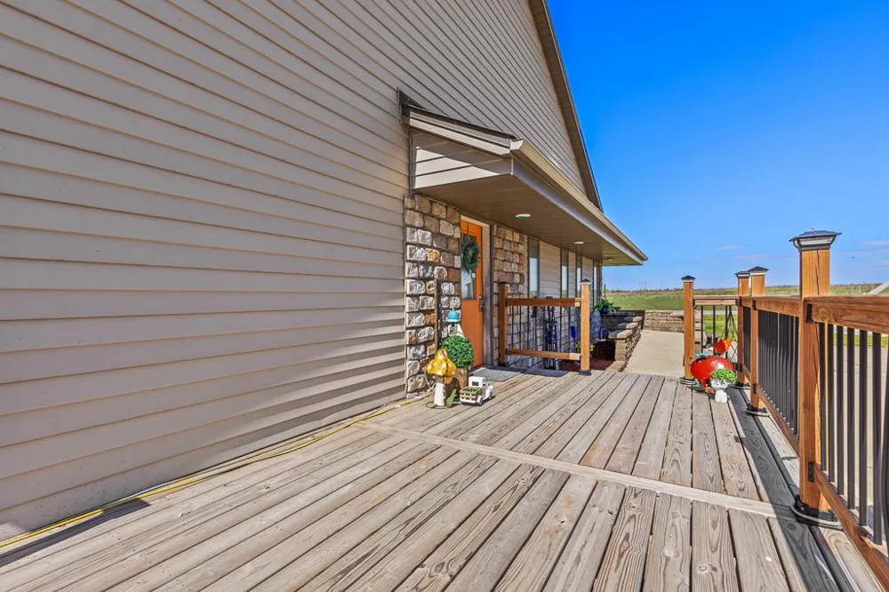 18187 State Highway 19 Vesta, MN 56292