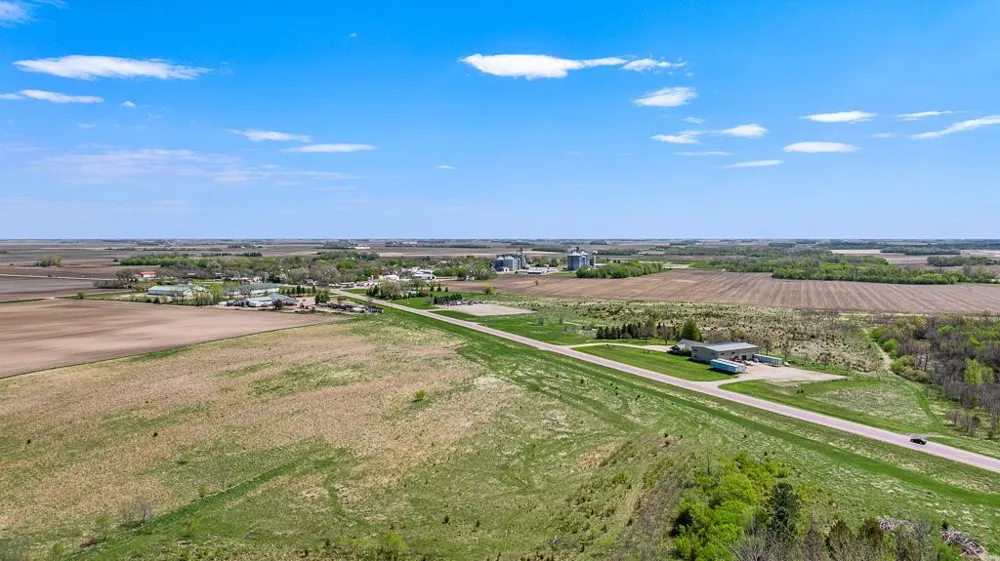 18187 State Highway 19 Vesta, MN 56292