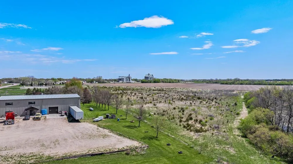 18187 State Highway 19 Vesta, MN 56292