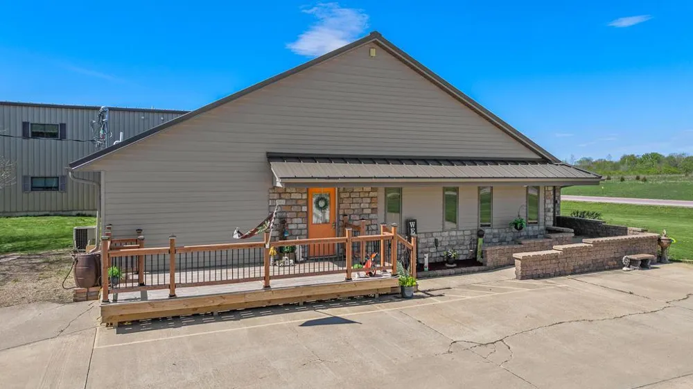18187 State Highway 19 Vesta, MN 56292