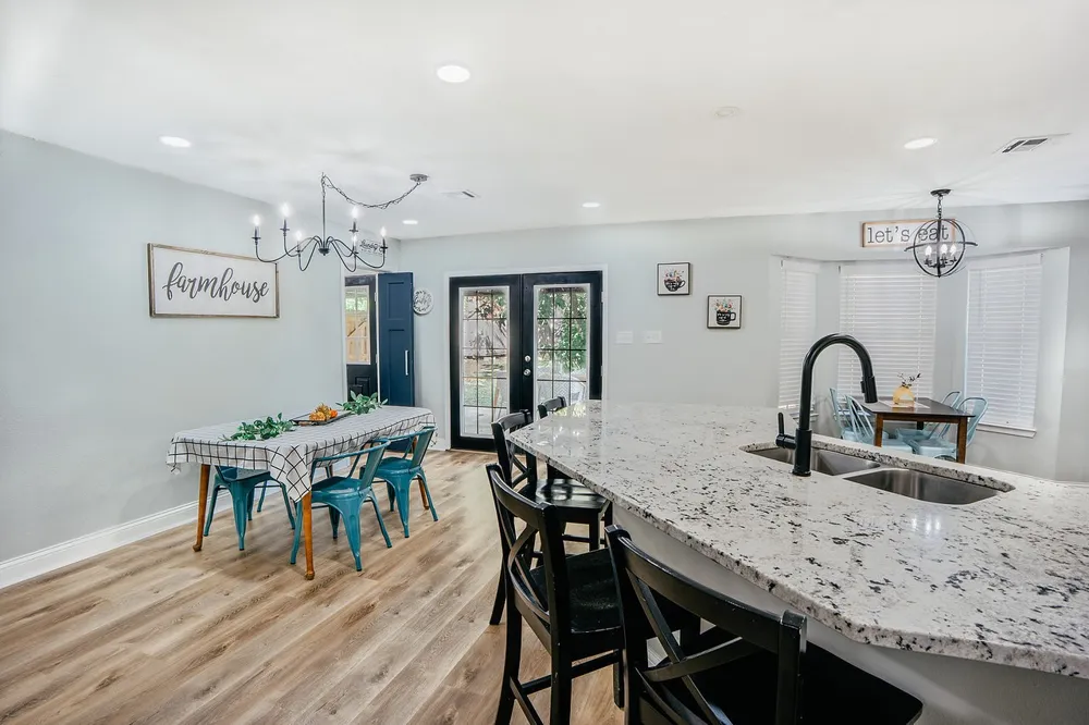 364 Melrose Drive Woodway, TX 76712
