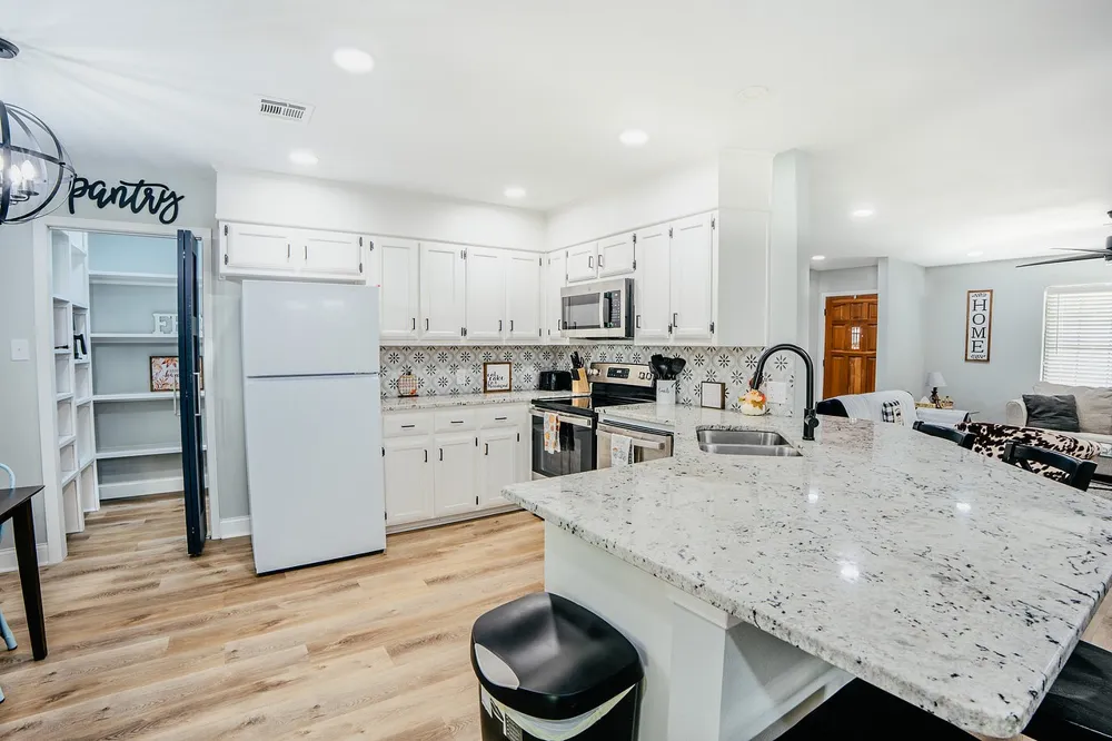 364 Melrose Drive Woodway, TX 76712