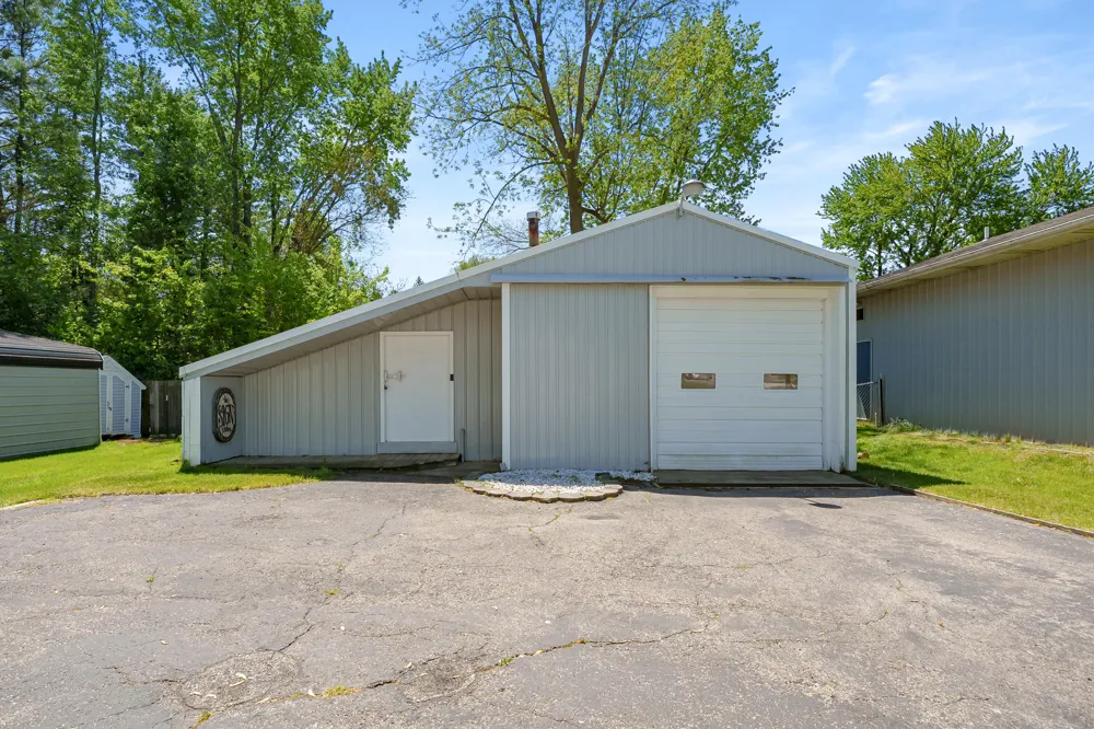 3312 Lake Street Kalamazoo Charter Township, MI 49048