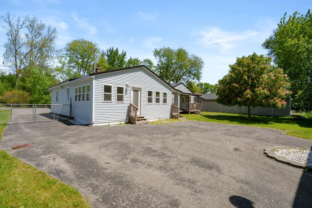 3312 Lake Street Kalamazoo Charter Township, MI 49048