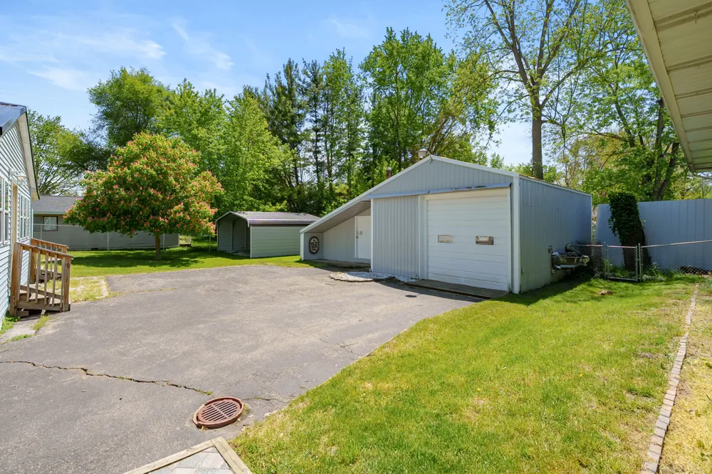 3312 Lake Street Kalamazoo Charter Township, MI 49048