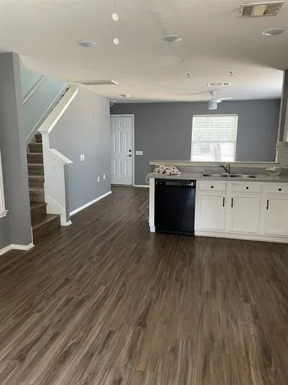 18321 Belfry Pass Manor, TX 78653
