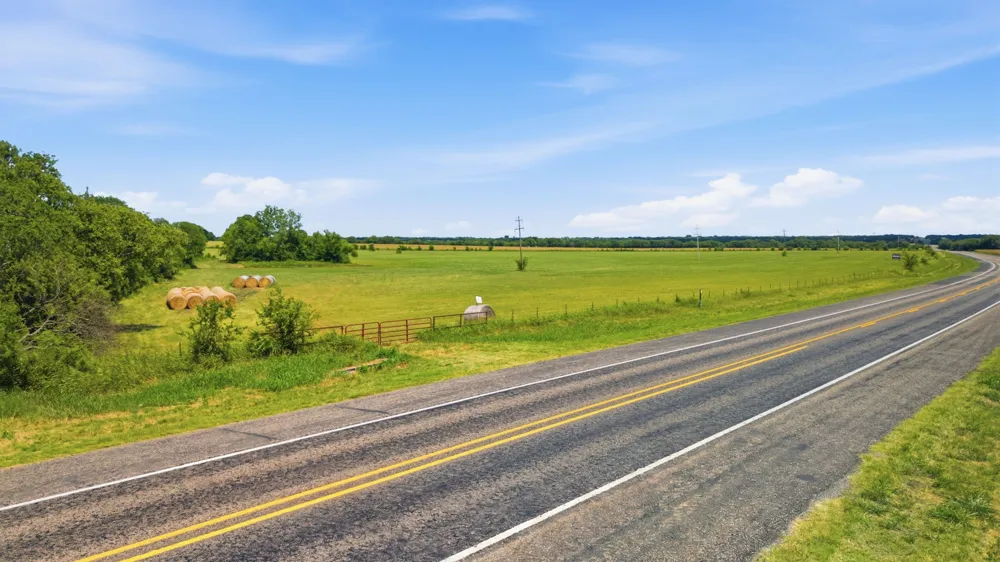 Hwy 69 Whitewright, TX 75491