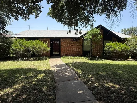 1518 Carnation Drive